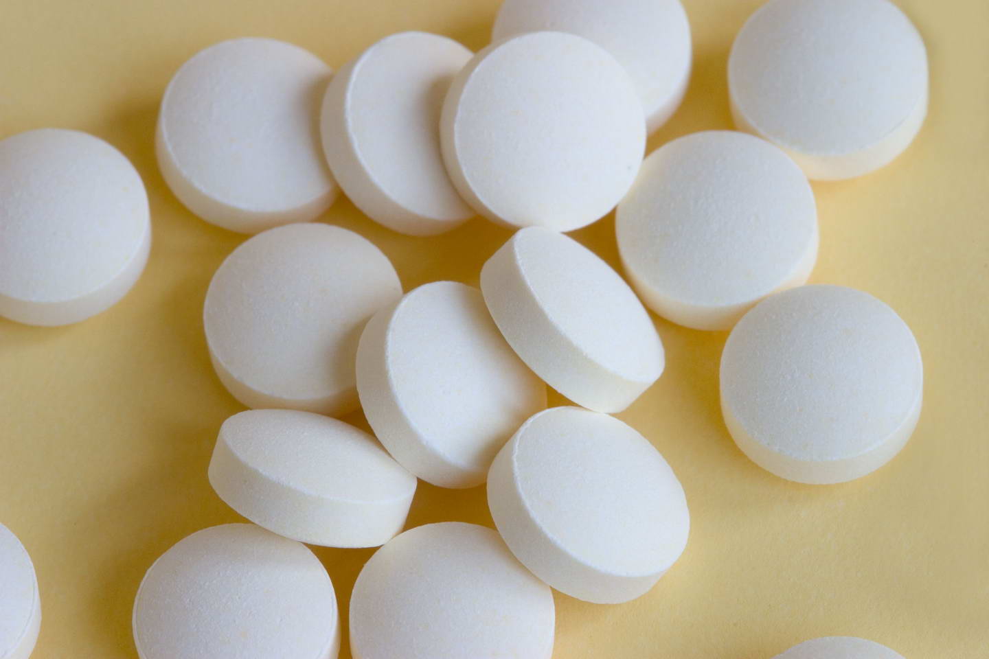 疑问：乳腺癌已手术切除，并已出院，为什么还需要长期服用药物？
