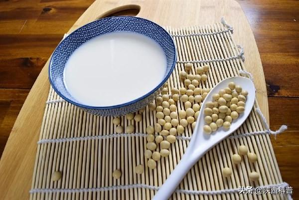 蜂蜜不能和什么一起吃