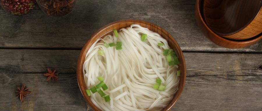 腹泻吃什么食物好，腹泻的护理方法
