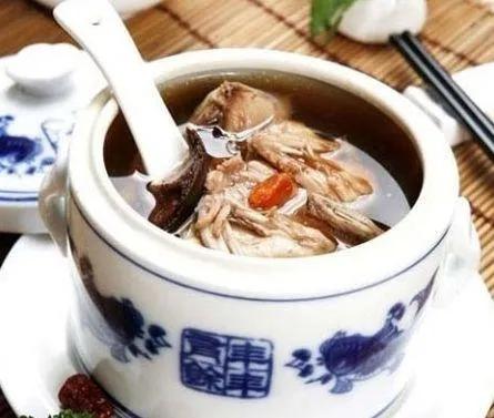 肉苁蓉的功效与作用（补肾阳、益精血）