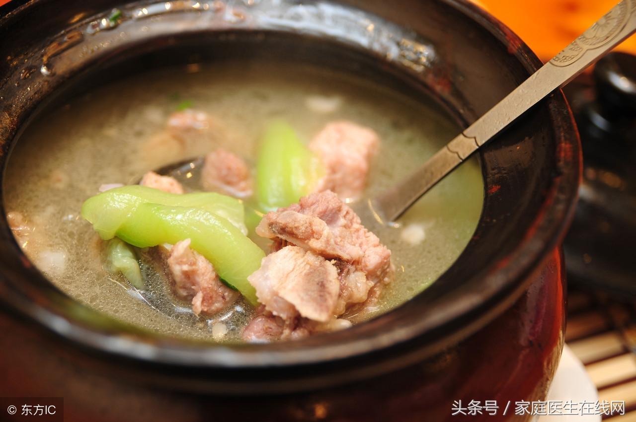 中老年补钙吃什么好，老年人过度补钙会有哪些危害？