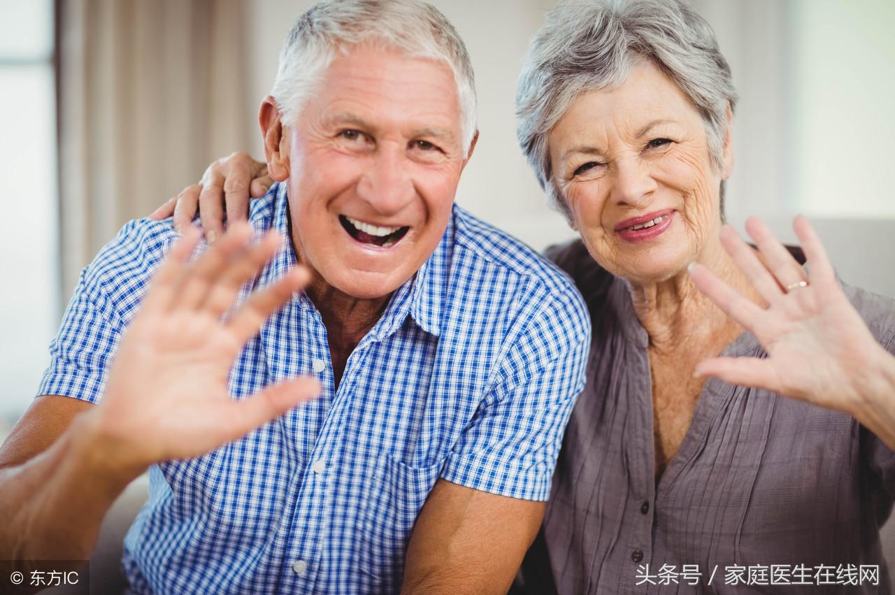 老年人手抖是怎么回事，老年人手抖是什么原因？