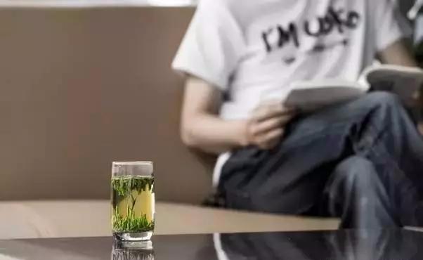 喝绿茶有什么好处，喝绿茶对身体的五个好处