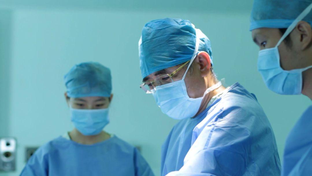 跟腱炎的治疗，减轻跟腱负荷是关键