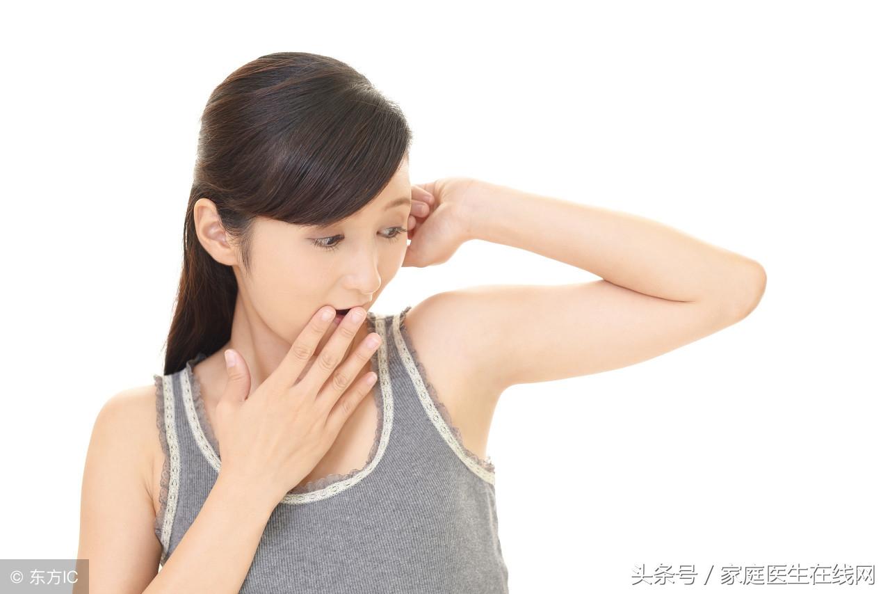 后背长痘痘怎么办，做好这4件事不发愁
