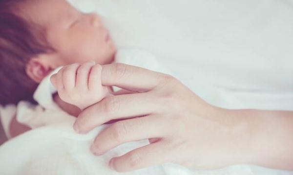 初生婴儿怎样护理，一定要了解这7件事