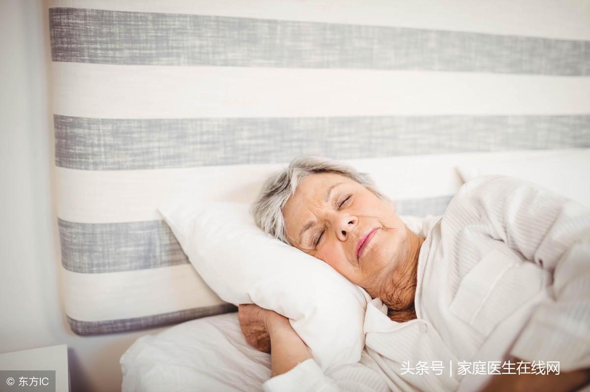 怎样治疗老年人失眠，7个办法一睡到天明