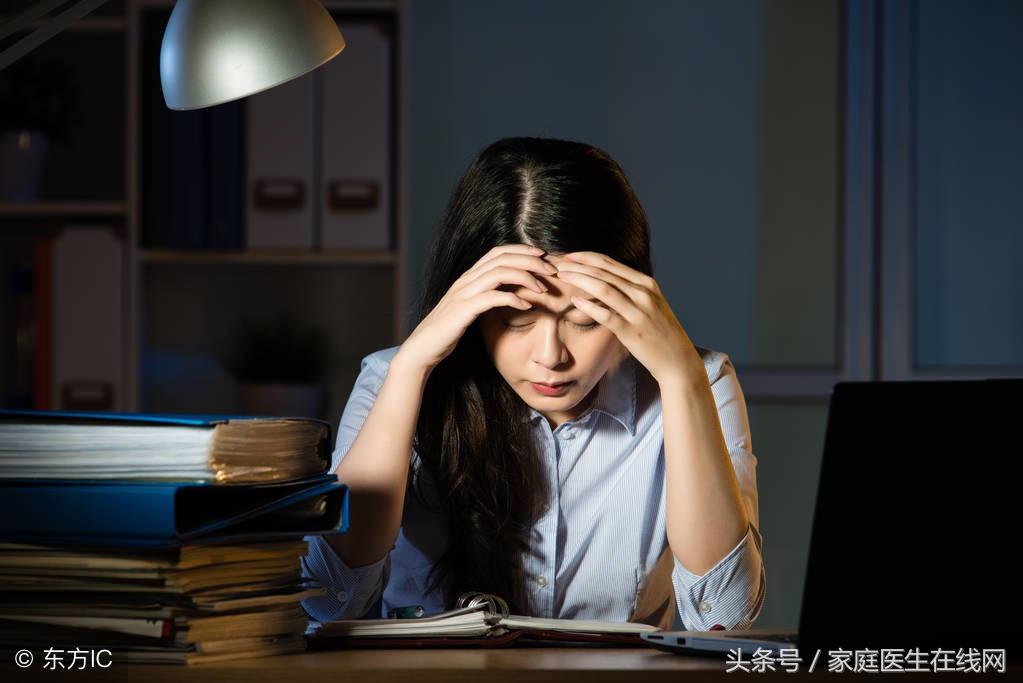 嘴唇发黑是什么原因，与这6件事有关，别忽视