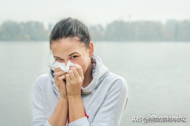 鼻癌的早期症状，这6个症状最易被忽视