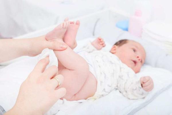 宝宝拉肚子原因，或与5个因素有关